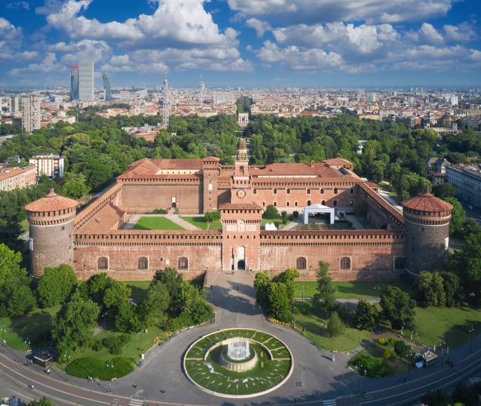 Parcheggi vicino al Castello Sforzesco Milano