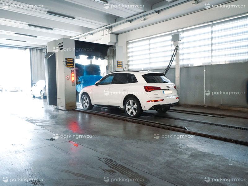 Italian Parking - Aeroporto Torino Lavaggio auto Italian Parking - Aeroporto Torino