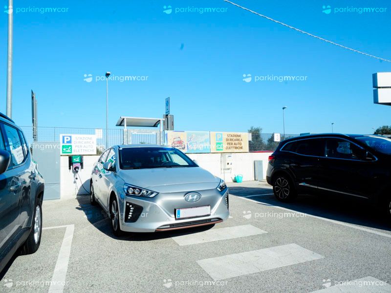 Pass Port Park - Aeroporto Bari Ricarica auto elettrica Pass Port Park - Aeroporto Bari