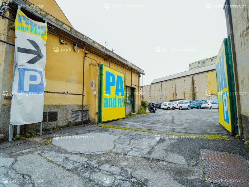 Genoa Park And Fly Scoperto - Aeroporto Genova Ingresso Genoa Park And Fly Scoperto