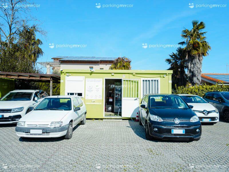 Ipark - Aeroporto Pisa auto parcheggiate Ipark - Aeroporto Pisa