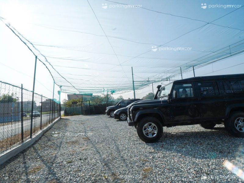 La Manovella Parking - Aeroporto Torino Posti auto scoperti La Manovella Parking - Aeroporto Torino