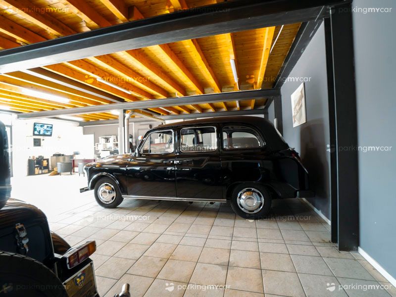 La Manovella Parking - Aeroporto Torino Posti auto sotto tettoia La Manovella Parking - Aeroporto Torino