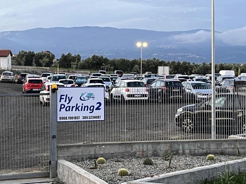 Fly Parking 2 - Aeroporto Lamezia Term Ingresso Fly Parking 2 - Aeroporto Lamezia Term