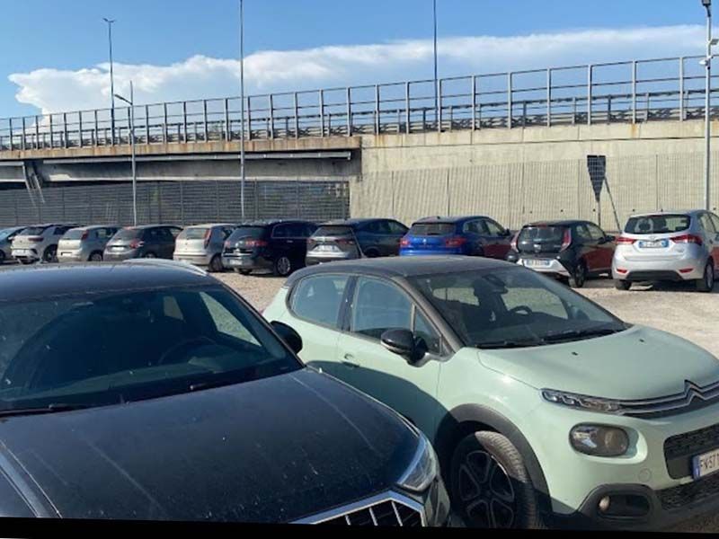 Qui Parking - Aeroporto Napoli Posti auto scoperti Qui Parking - Aeroporto Napoli