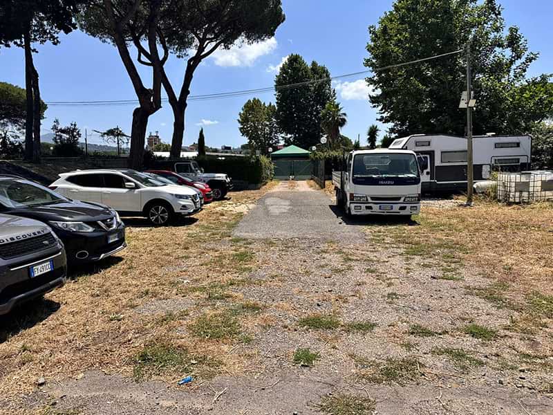 CarValet Ciampino - Aeroporto Ciampino Posti auto all'aperto CarValet Ciampino - Aeroporto Ciampino