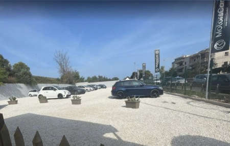 Motors Car Rental - Porto Bari Parcheggi all'aperto Motors Car Rental - Porto Bari